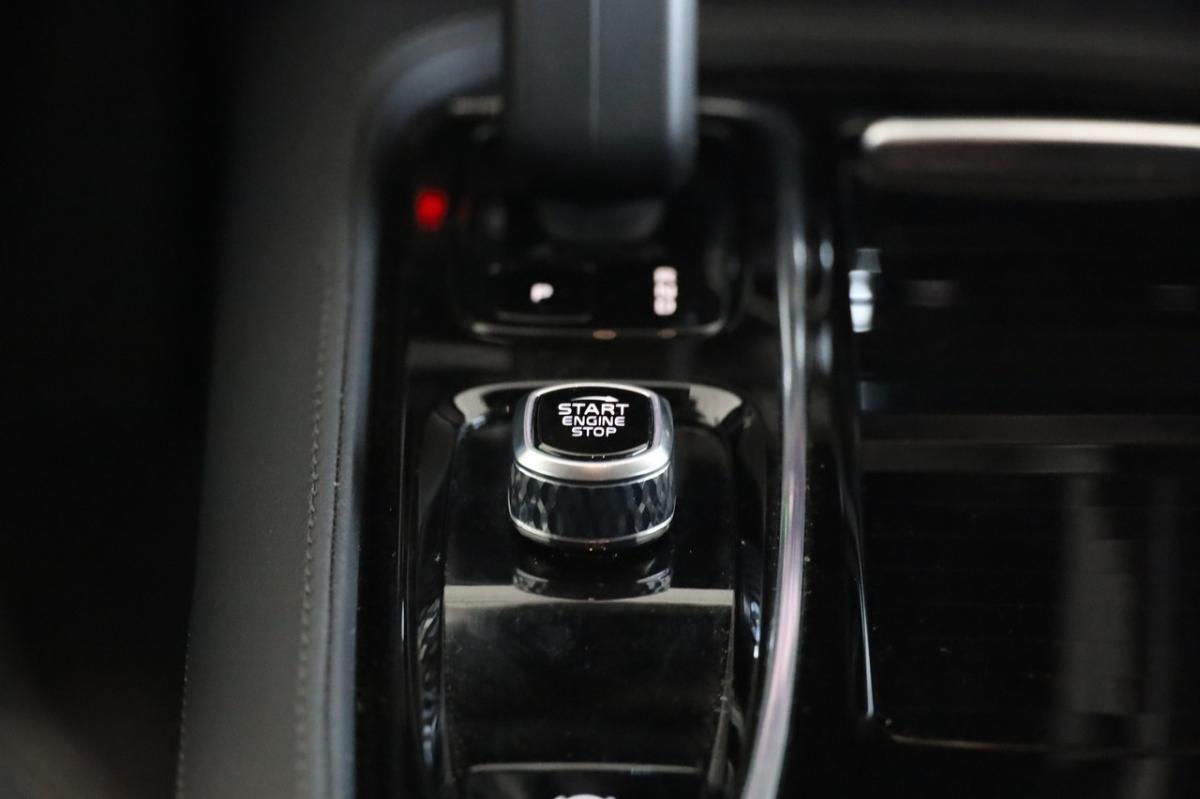 volvo-v60-2025-hibrido-a-gasolina-1969cc