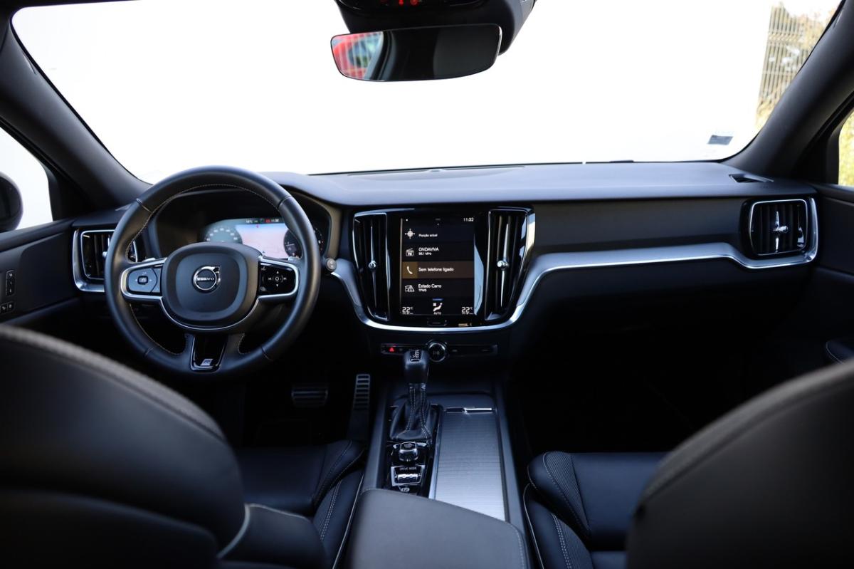 volvo-v60-2020-diesel-1969cc