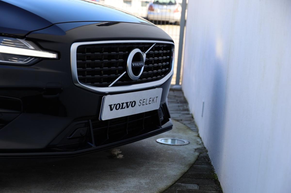 volvo-v60-2020-diesel-1969cc