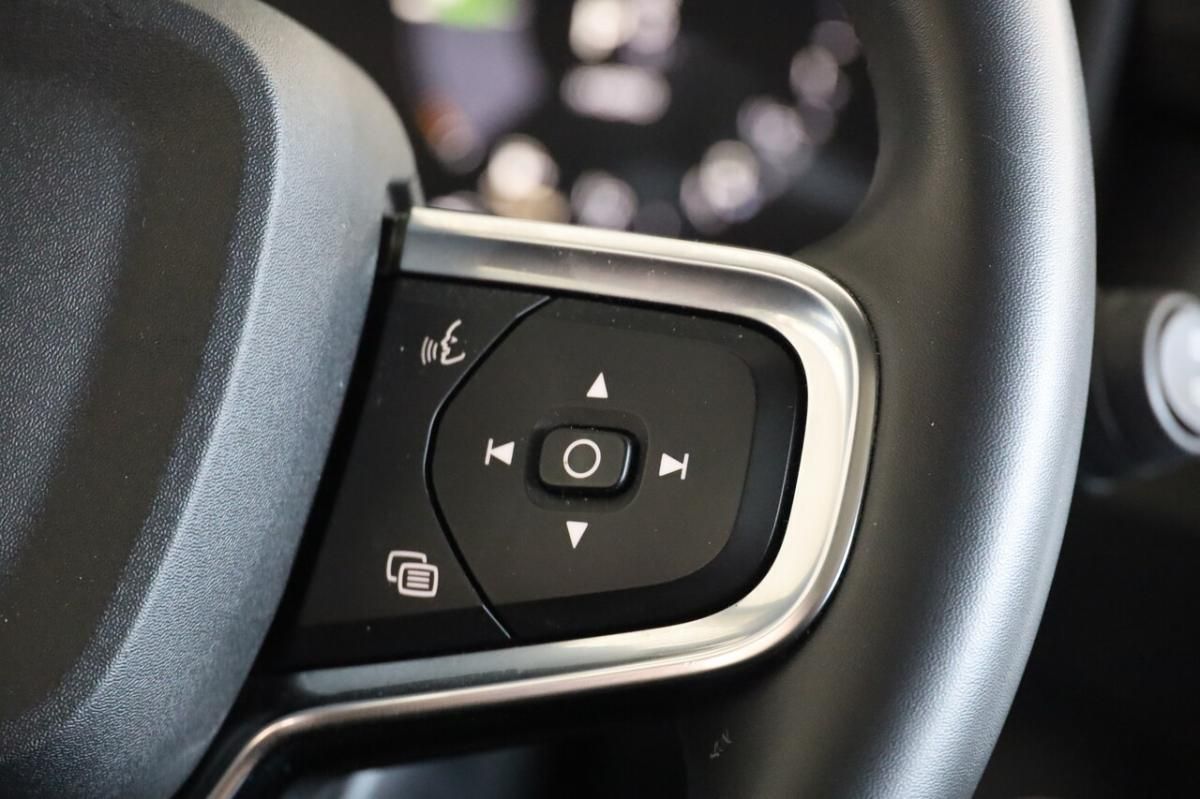 volvo-xc40-2021-hibrido-a-gasolina-1477cc