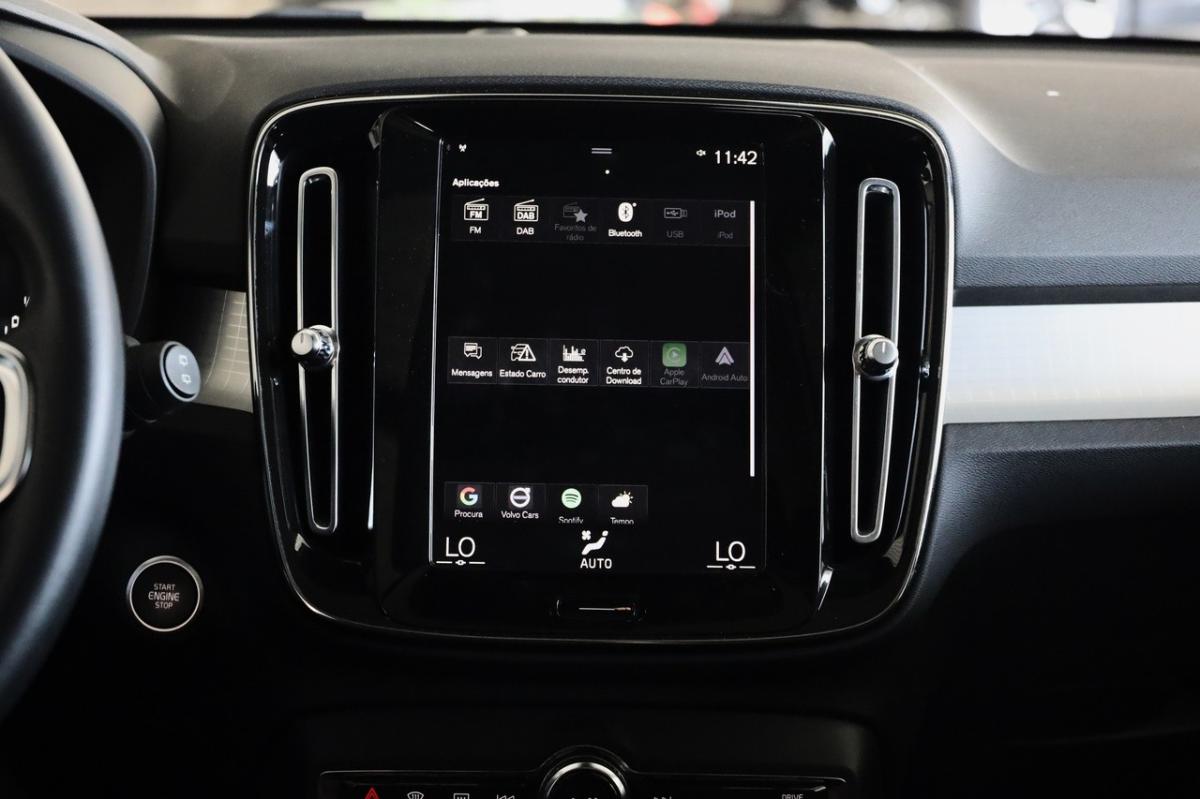 volvo-xc40-2021-hibrido-a-gasolina-1477cc