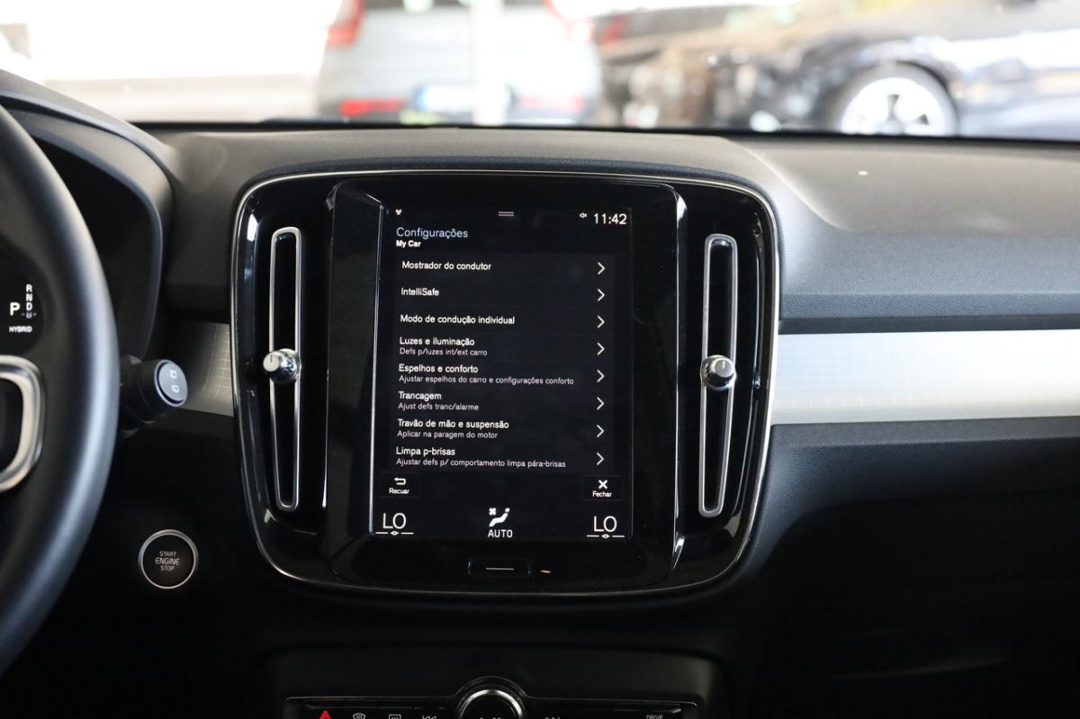 volvo-xc40-2021-hibrido-a-gasolina-1477cc