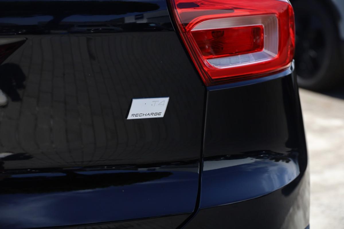 volvo-xc40-2021-hibrido-a-gasolina-1477cc