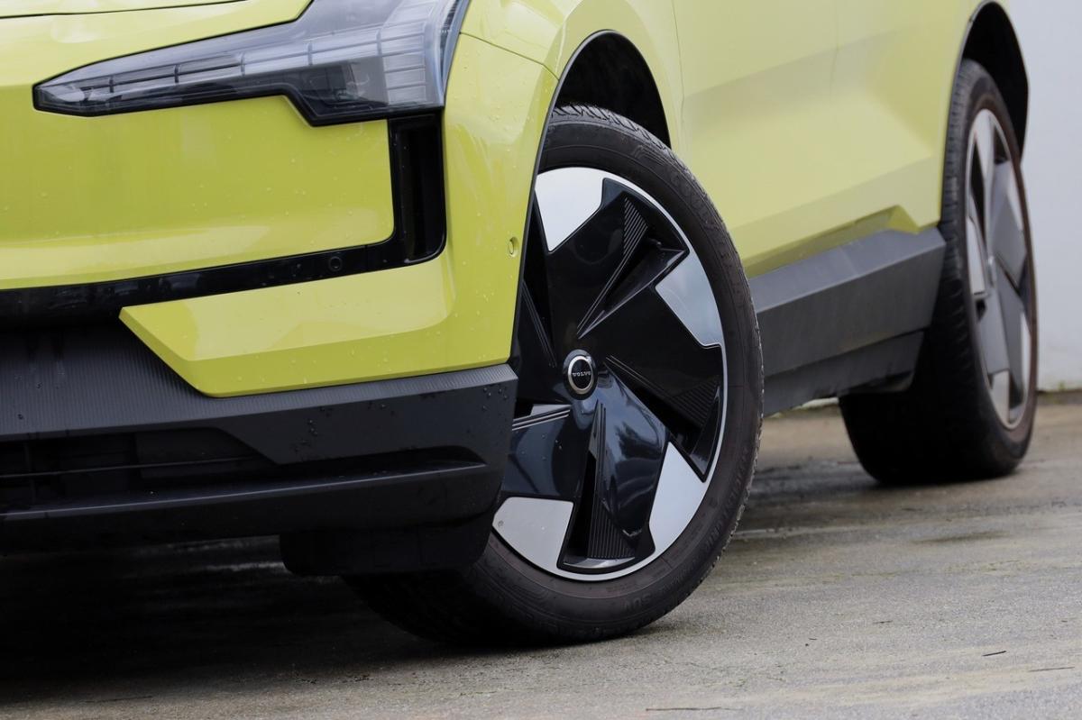volvo-ex30-2025-eletrico-0cc