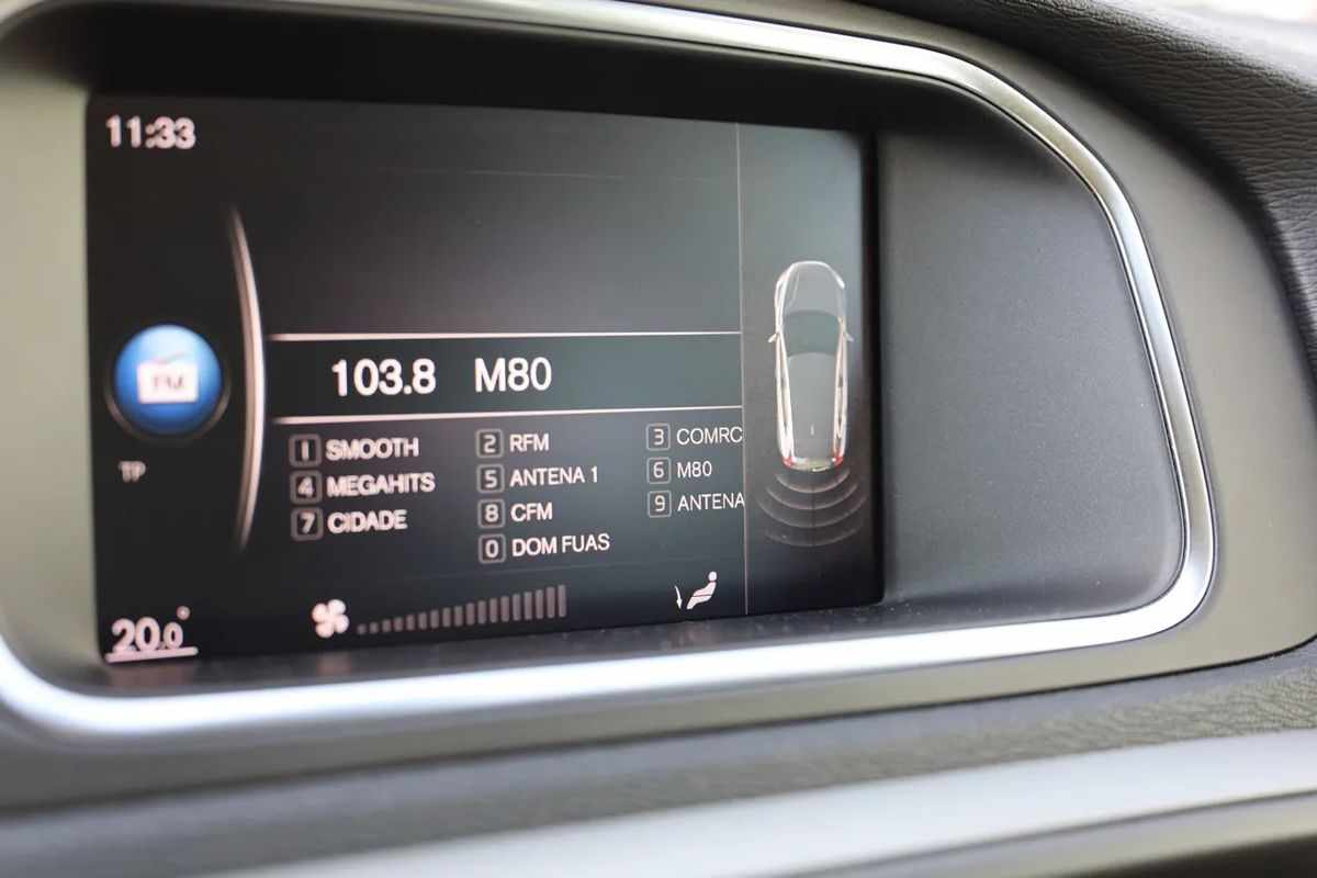 volvo-v40-2018-diesel-1969cc