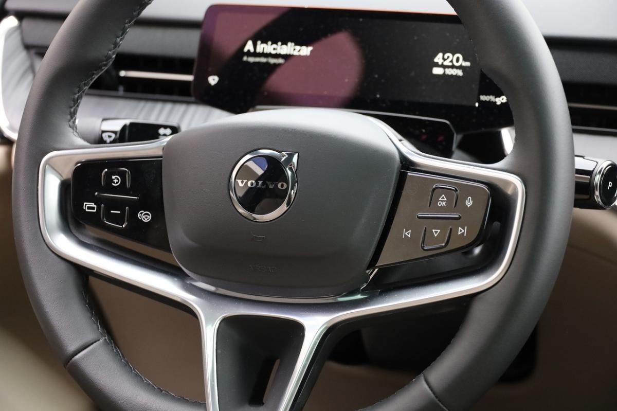 volvo-ex90-2025-eletrico-0cc