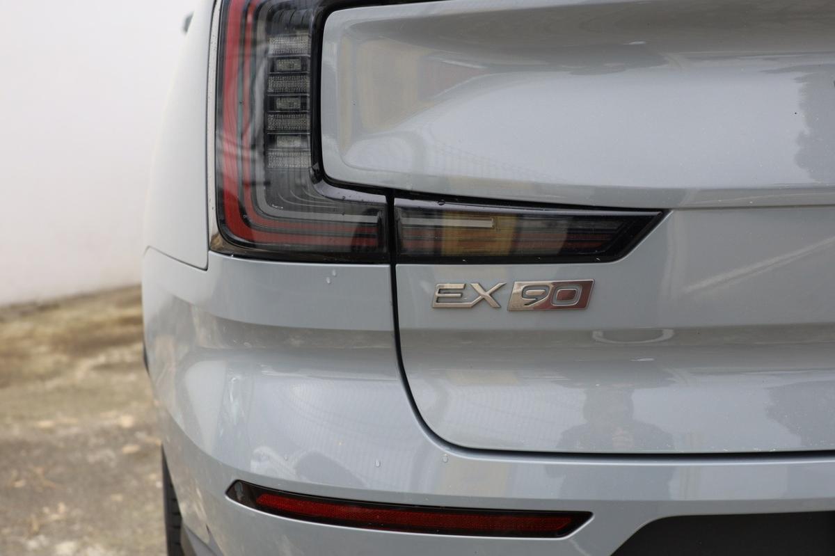 volvo-ex90-2025-eletrico-0cc