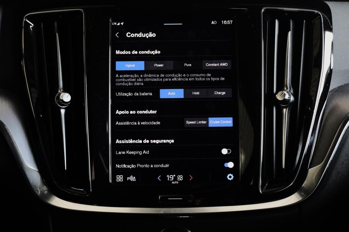 volvo-v60-2023-hibrido-a-gasolina-1969cc