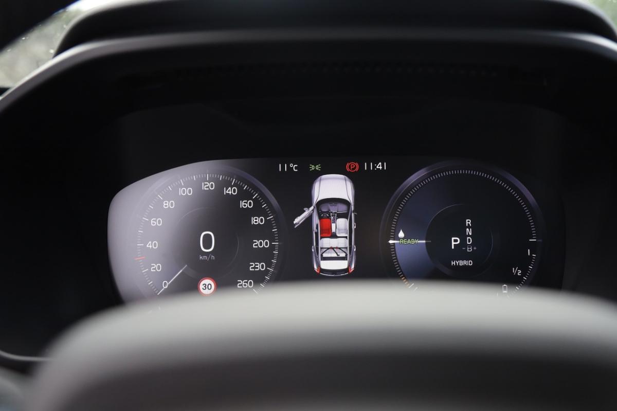 volvo-xc40-2020-hibrido-a-gasolina-1477cc