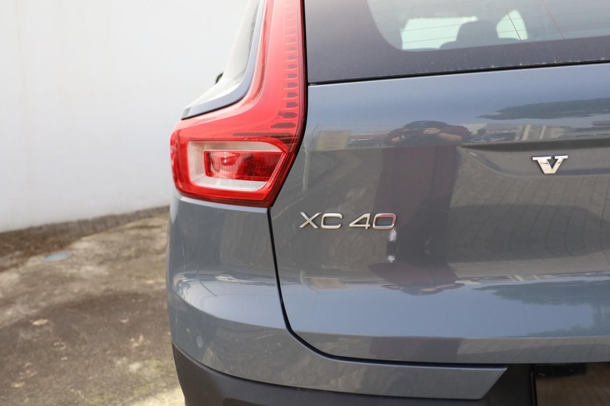 volvo-xc40-2020-hibrido-a-gasolina-1477cc