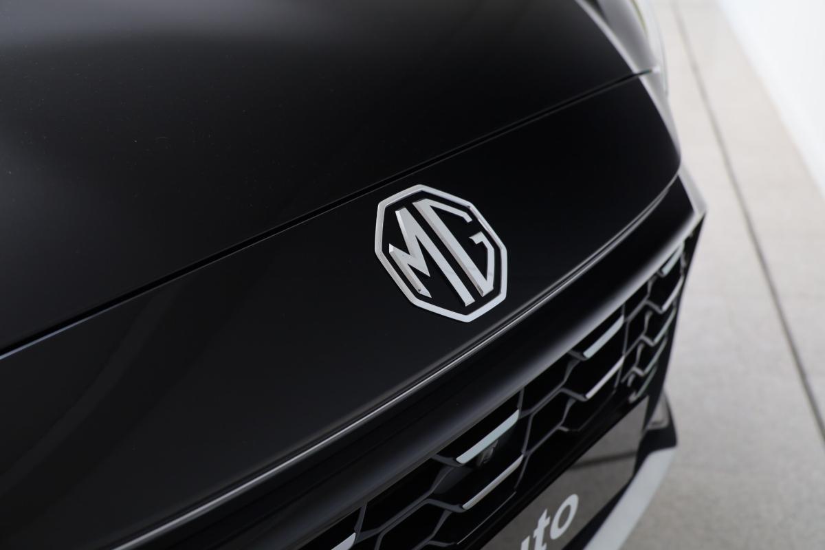 mg-zs-2025-hibrido-a-gasolina-1498cc