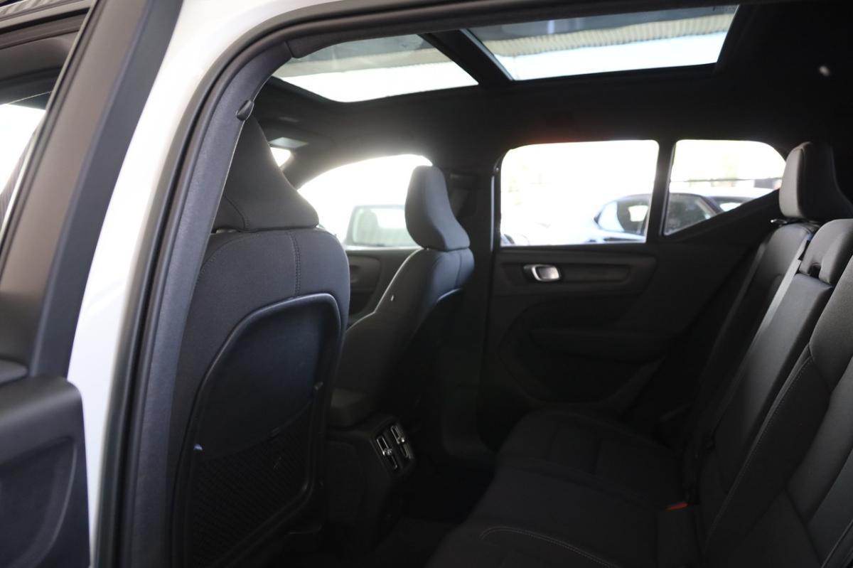 volvo-xc40-2023-eletrico-0cc