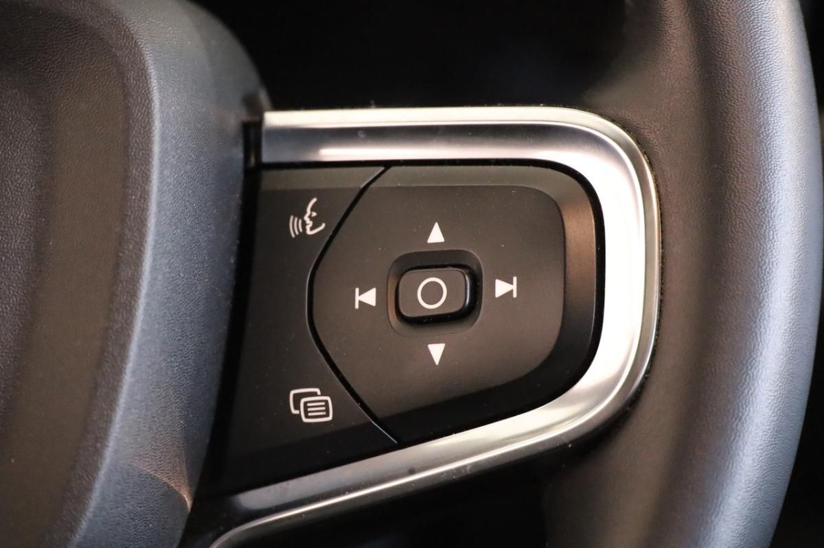 volvo-xc40-2023-eletrico-0cc