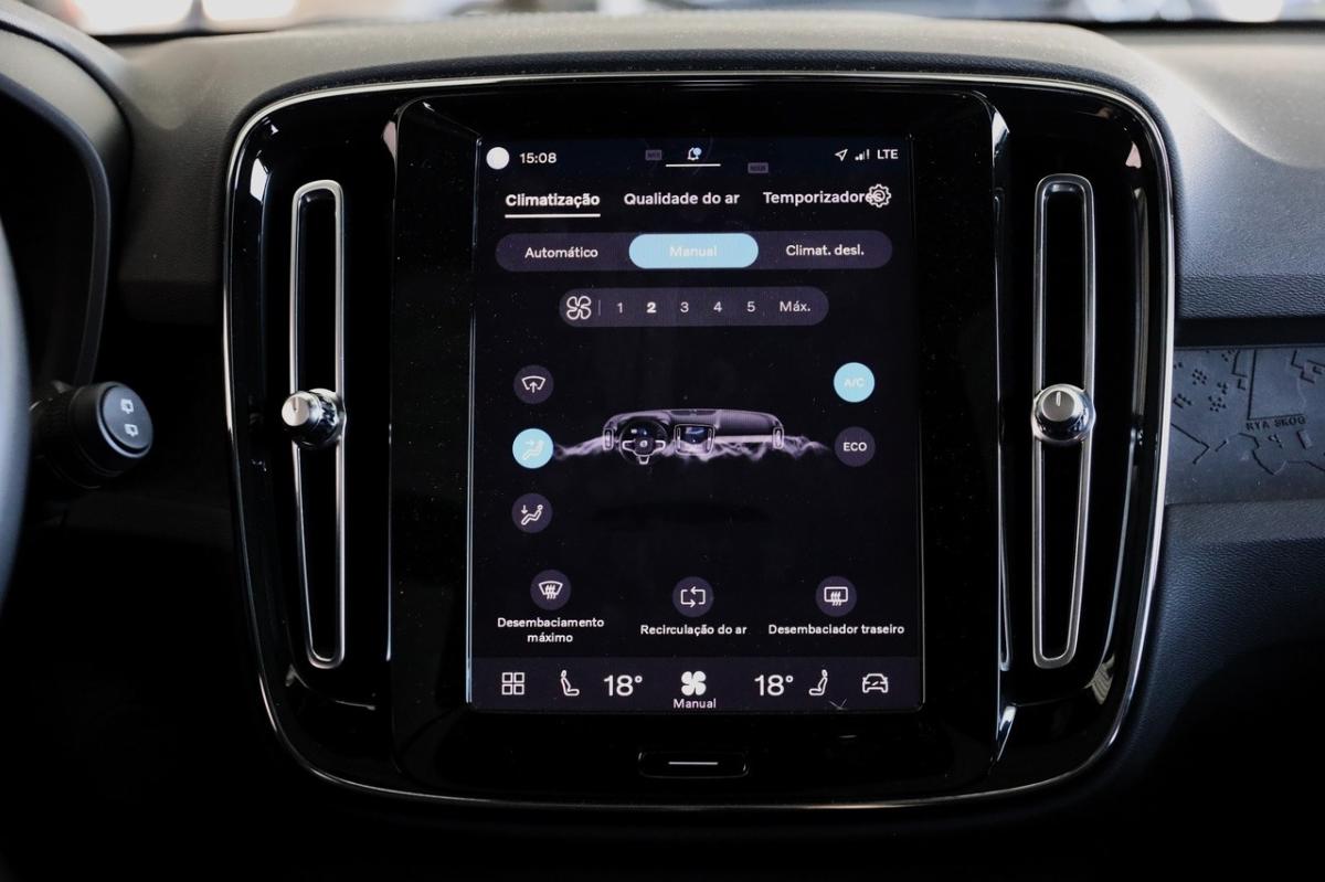 volvo-xc40-2023-eletrico-0cc