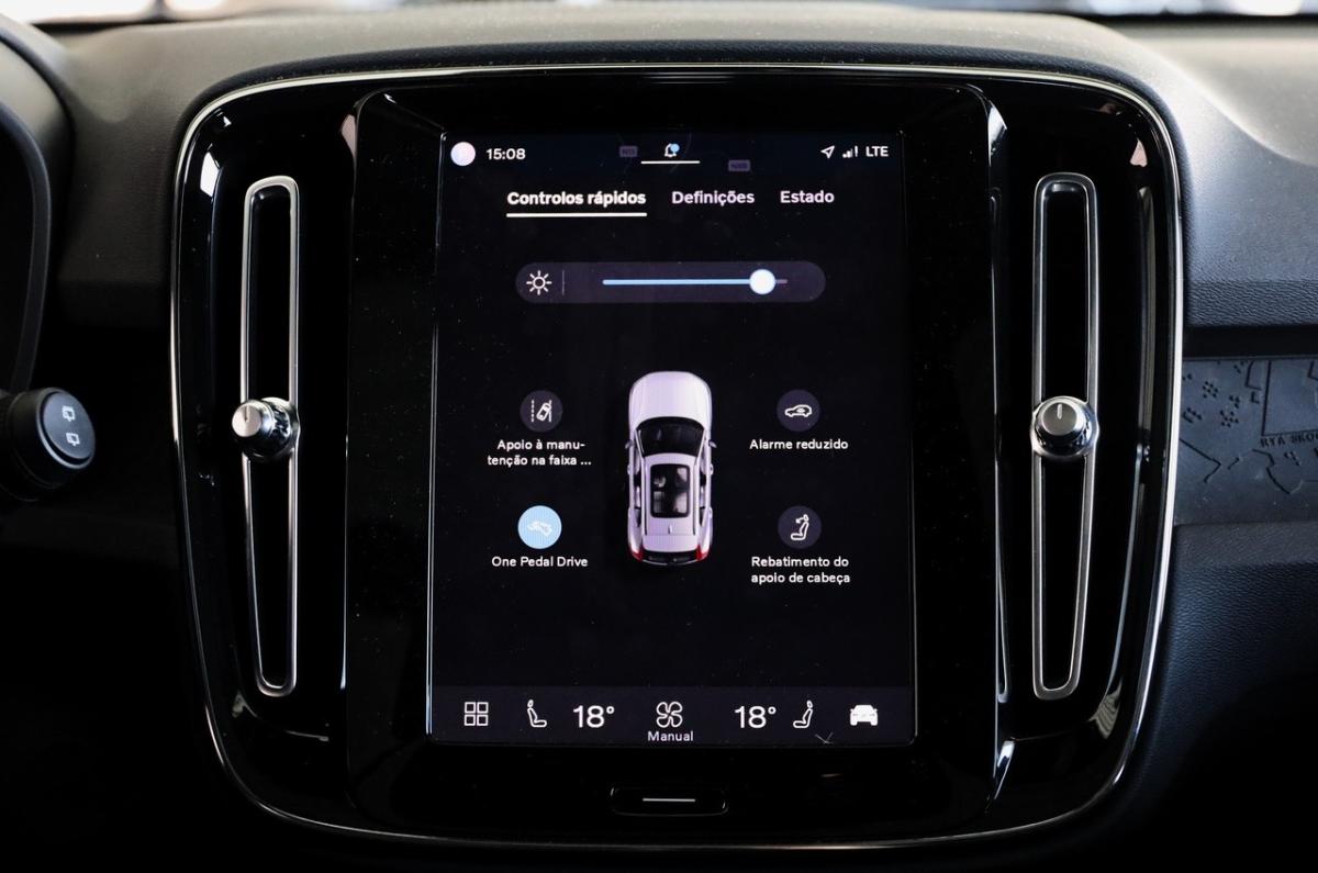 volvo-xc40-2023-eletrico-0cc