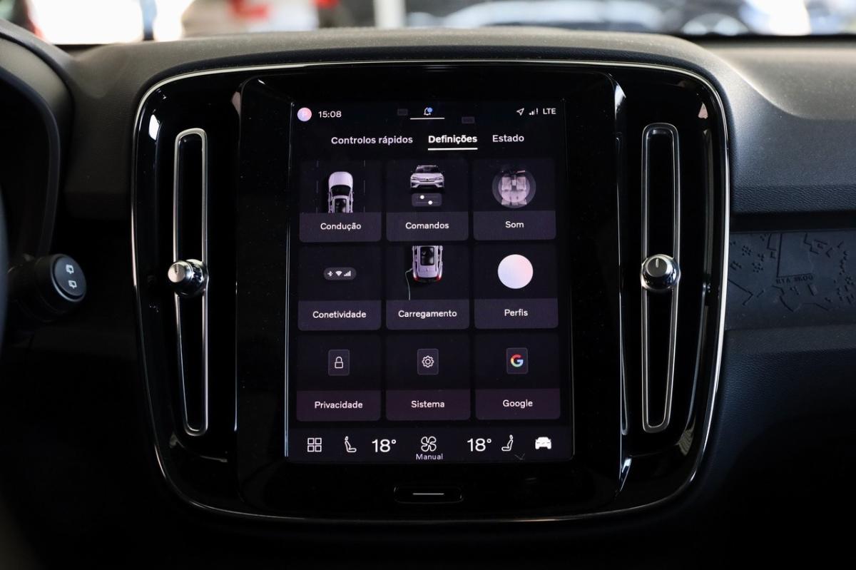 volvo-xc40-2023-eletrico-0cc