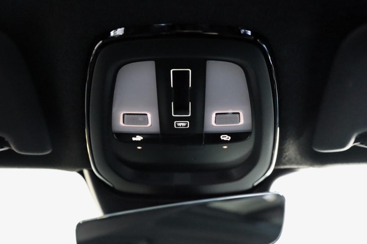 volvo-xc40-2023-eletrico-0cc