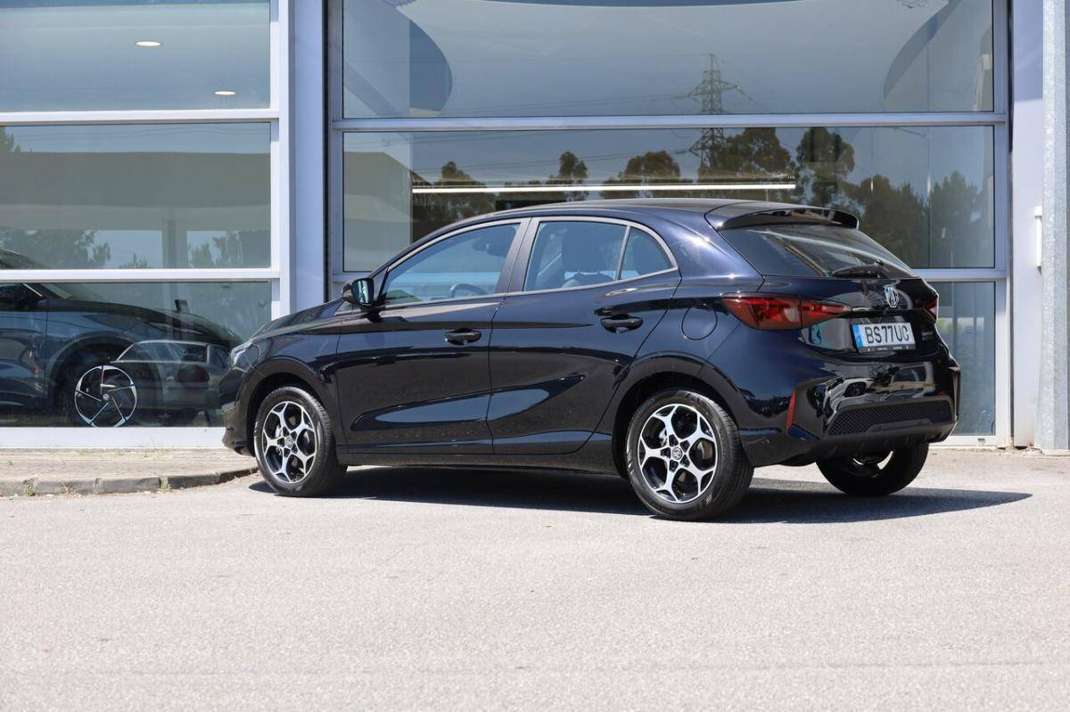 mg-mg3-2025-hibrido-a-gasolina-1498cc