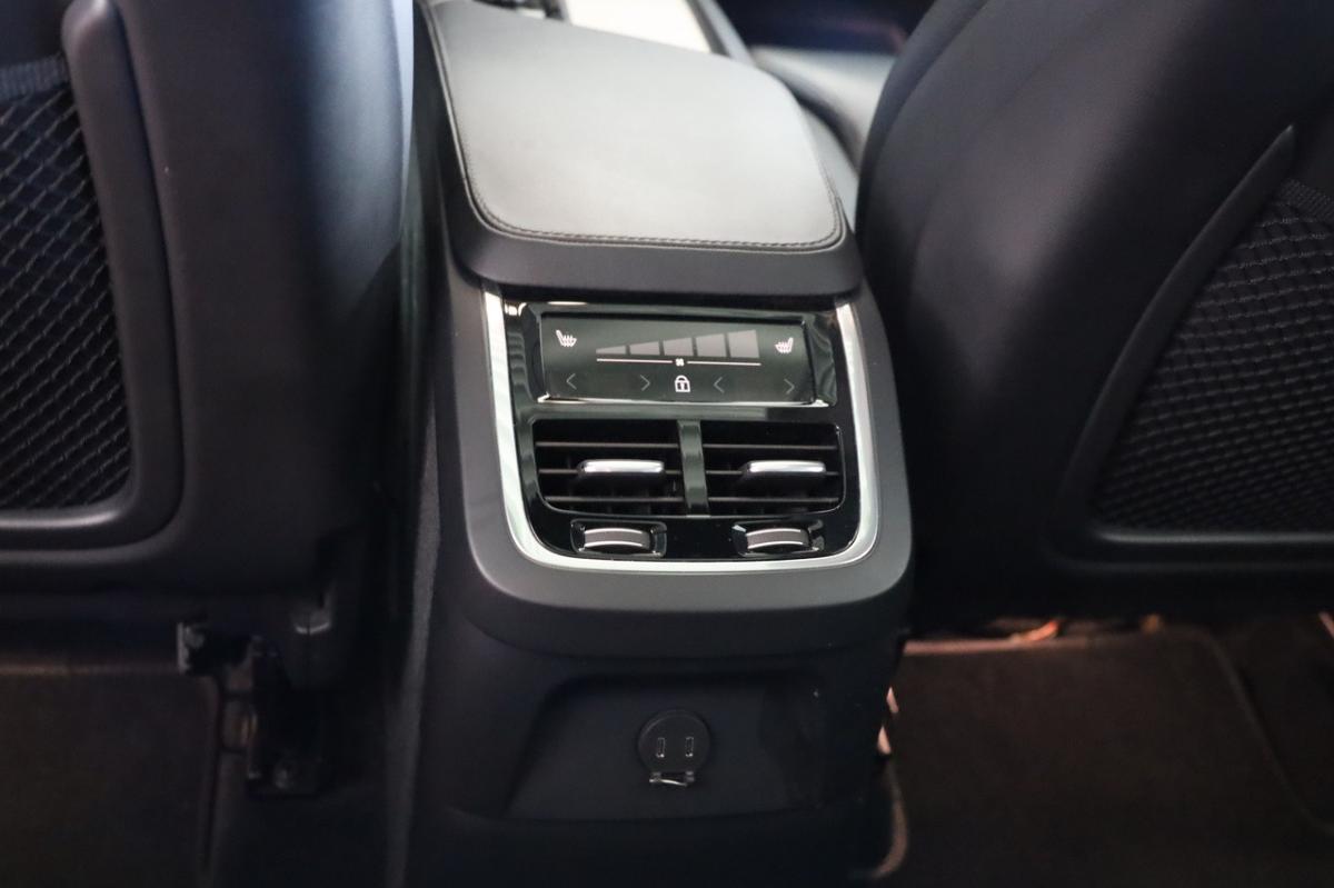 volvo-xc90-2023-hibrido-a-gasolina-1969cc