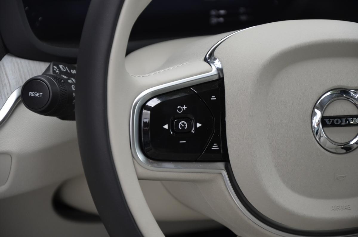 volvo-v60-2026-hibrido-a-gasolina-1969cc