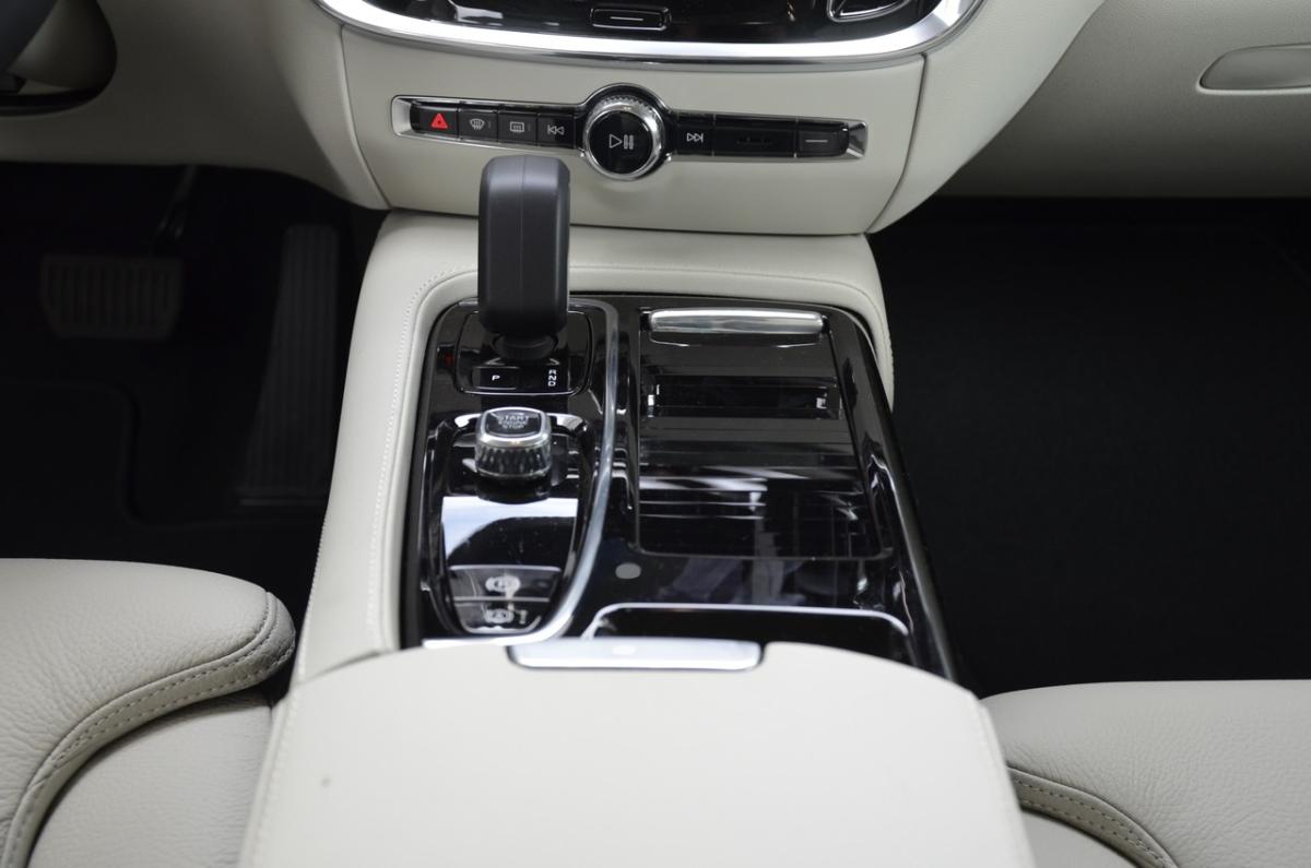 volvo-v60-2026-hibrido-a-gasolina-1969cc