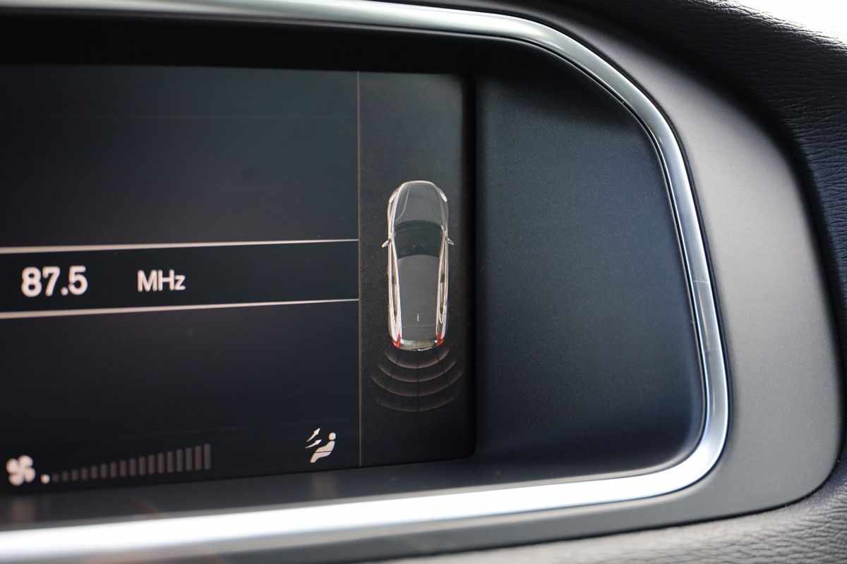 volvo-v40-2017-diesel-1969cc