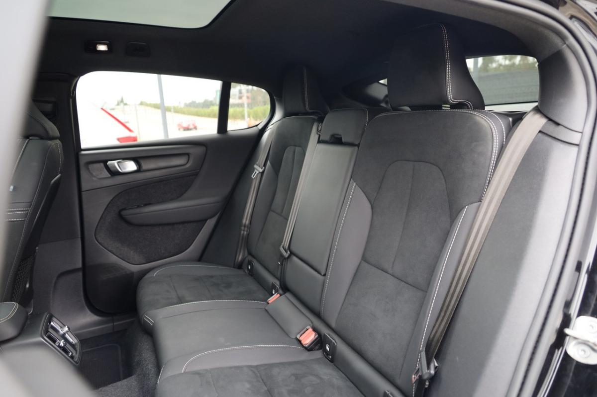 volvo-c40-2023-eletrico-0cc