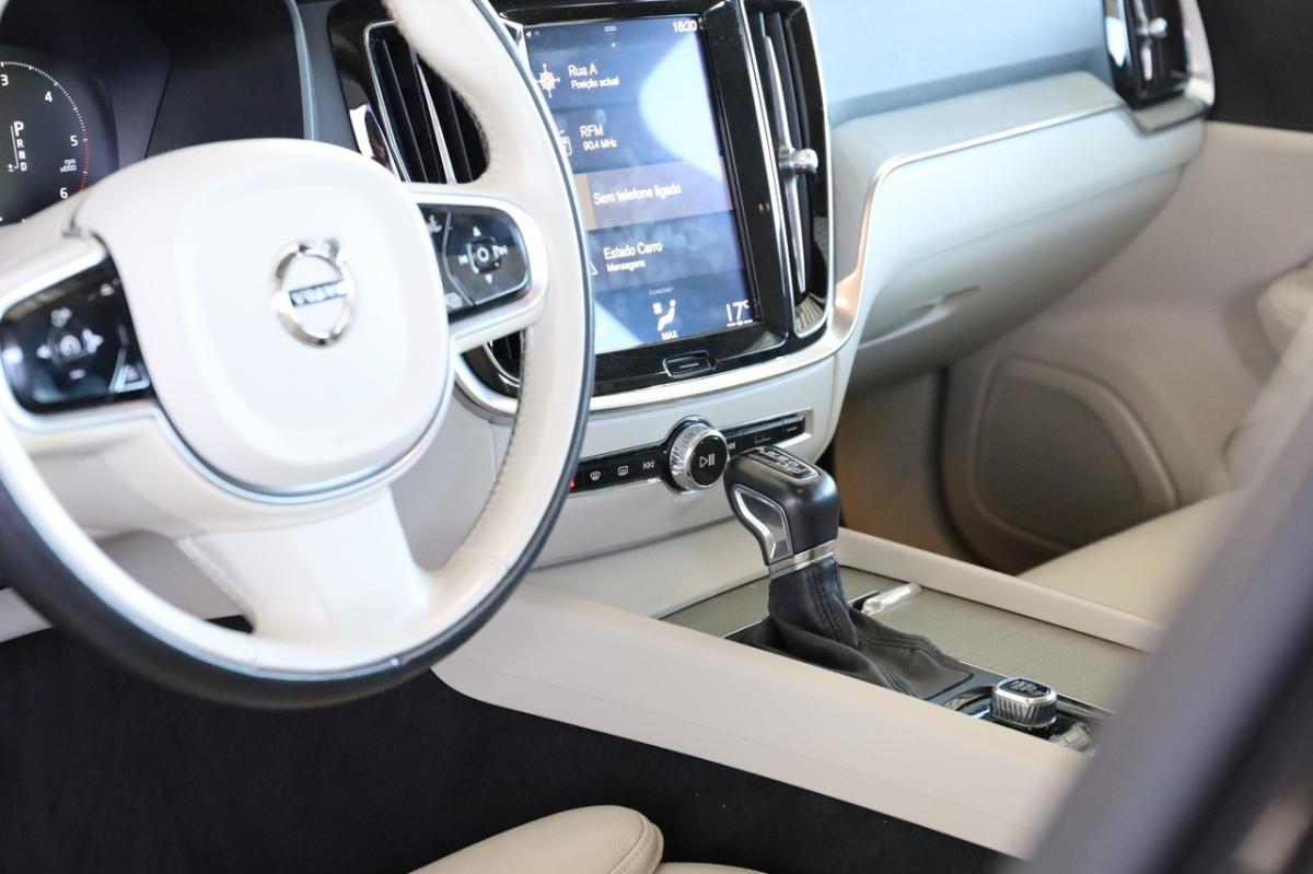 volvo-v60-cross-country-2019-diesel-1969cc