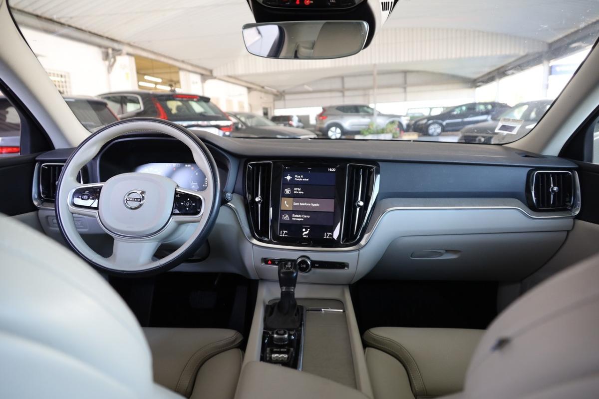 volvo-v60-cross-country-2019-diesel-1969cc