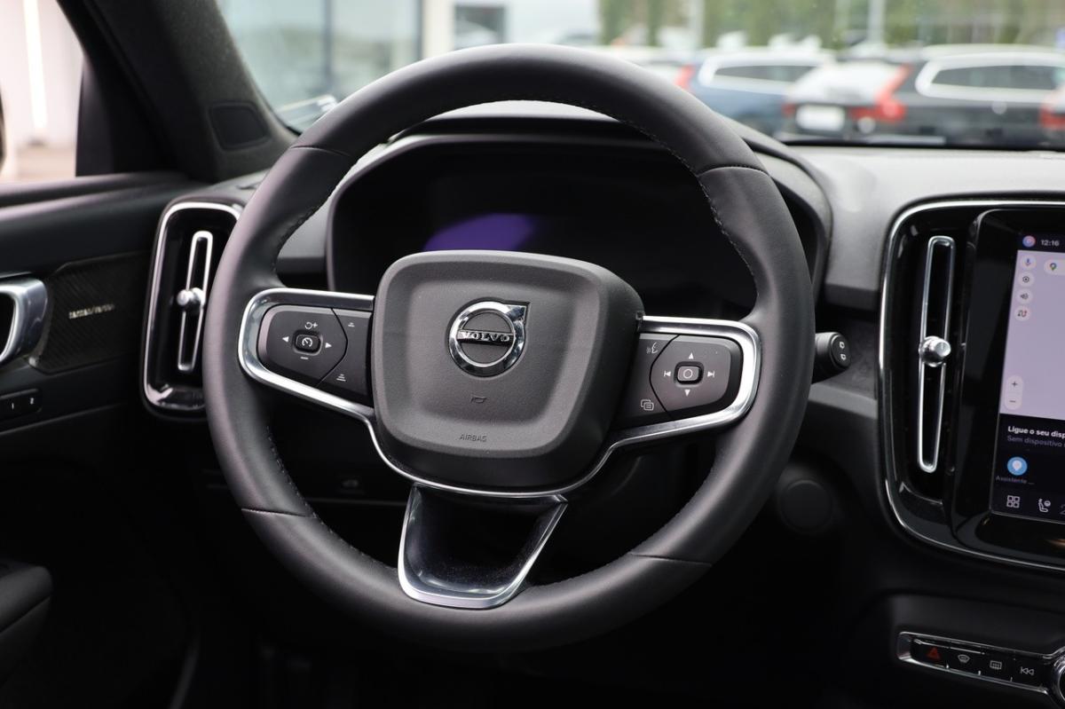 volvo-xc40-2023-eletrico-0cc