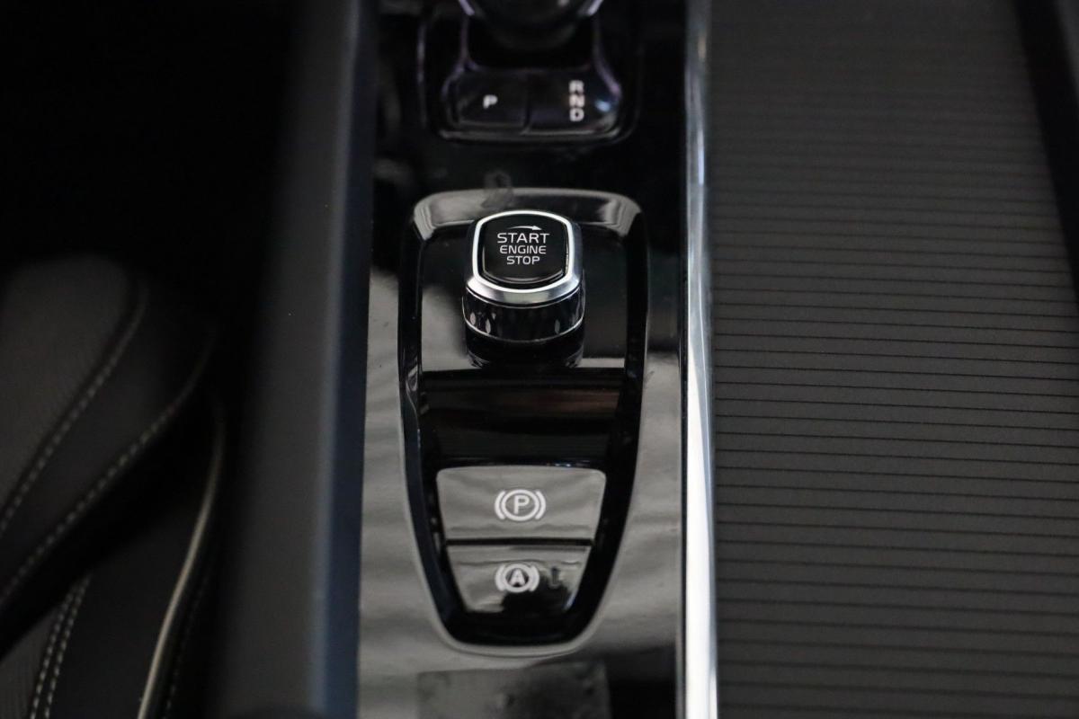 volvo-xc60-2025-hibrido-a-gasolina-1969cc