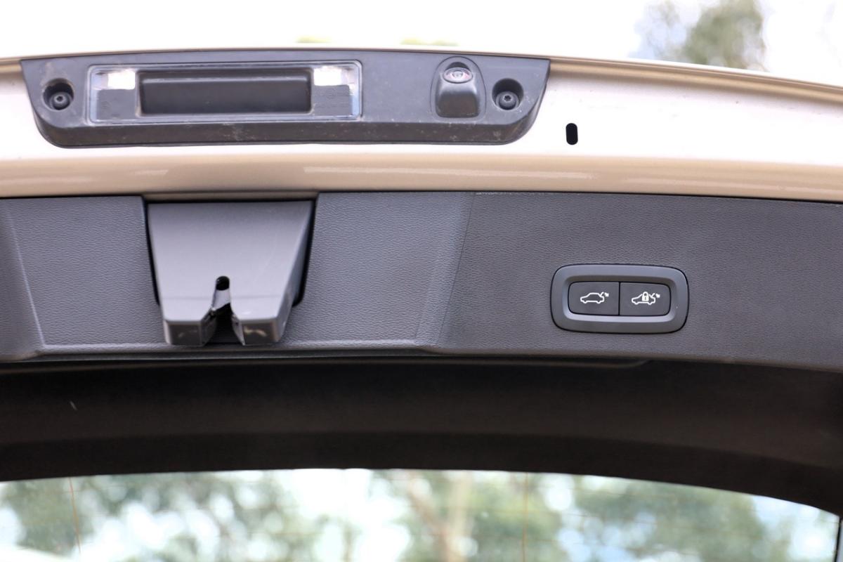 volvo-xc40-2020-gasolina-1477cc