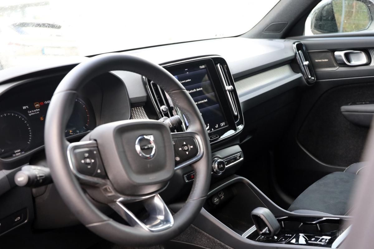 volvo-xc40-2020-gasolina-1477cc