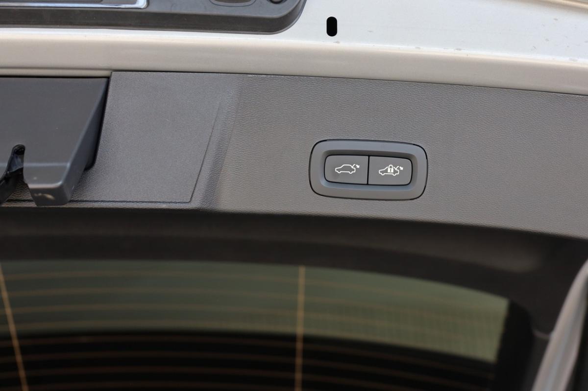 volvo-xc40-2024-eletrico-0cc