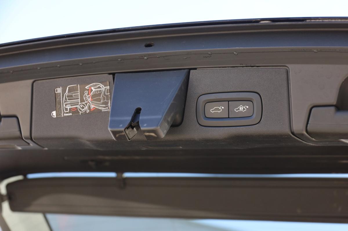 volvo-xc60-2018-diesel-1969cc