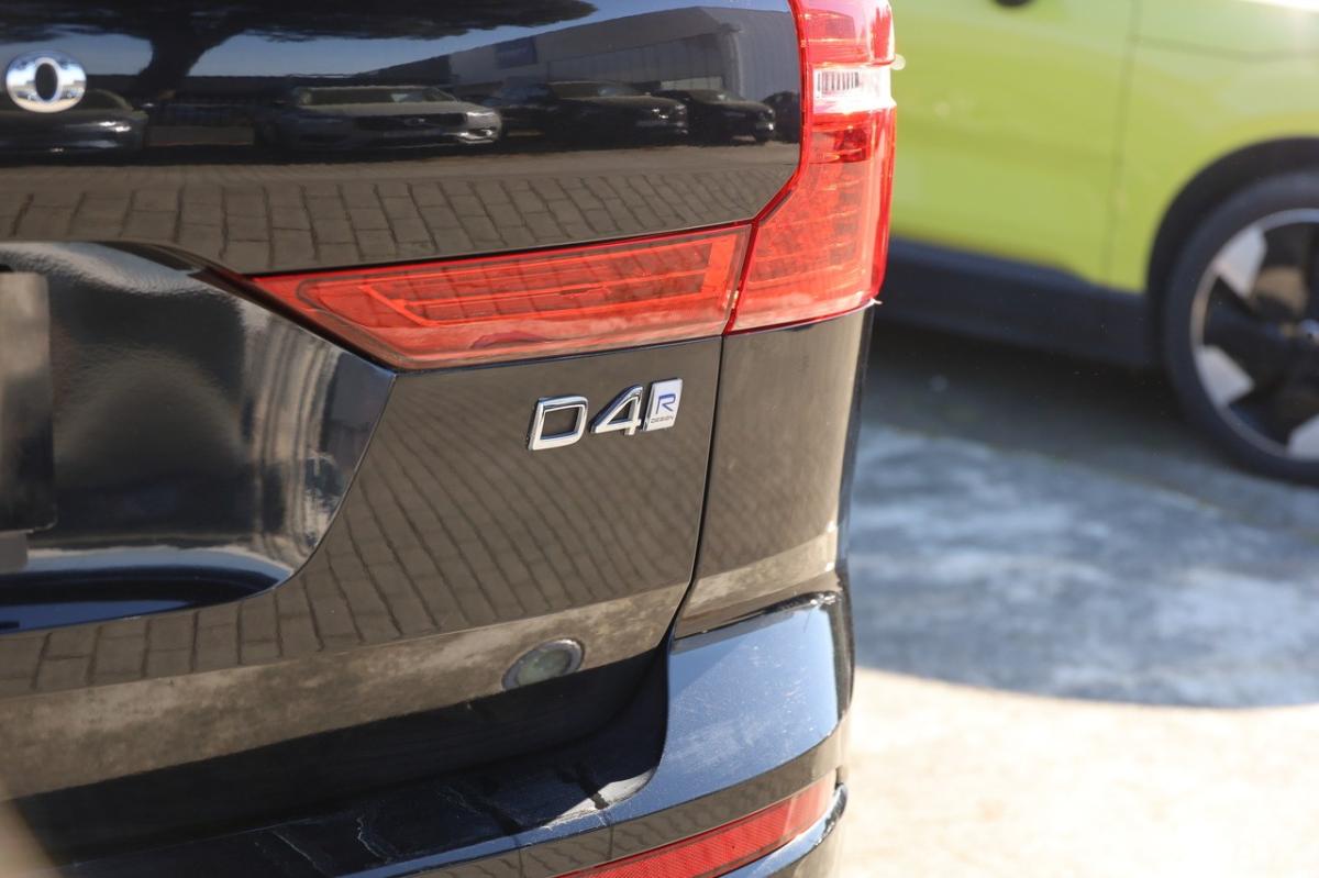 volvo-xc60-2018-diesel-1969cc
