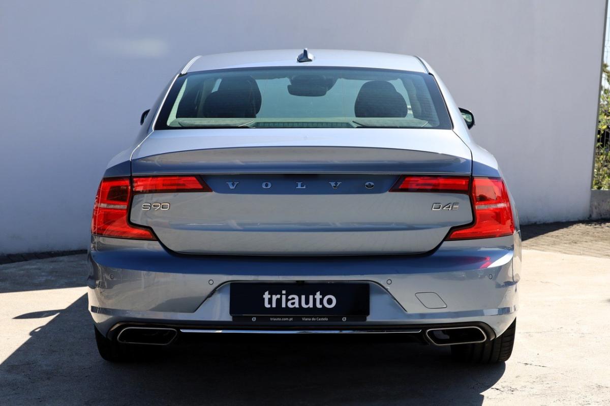 volvo-s90-2016-diesel-1969cc