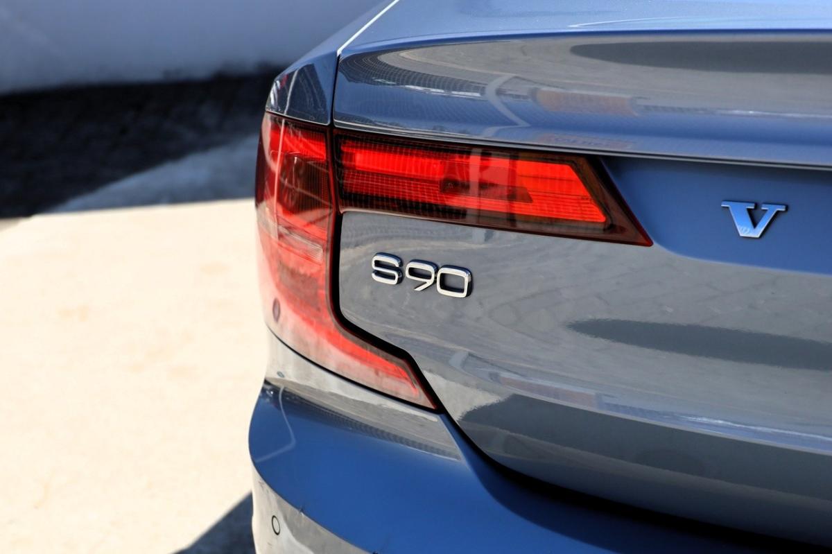 volvo-s90-2016-diesel-1969cc