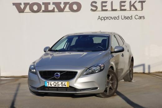 volvo-v40-2015-diesel-1969cc