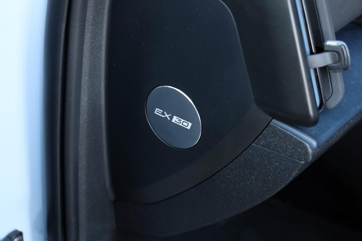 volvo-ex30-2025-eletrico-0cc