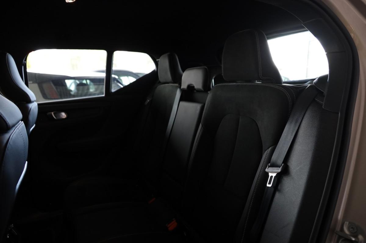 volvo-xc40-2024-gasolina-1477cc