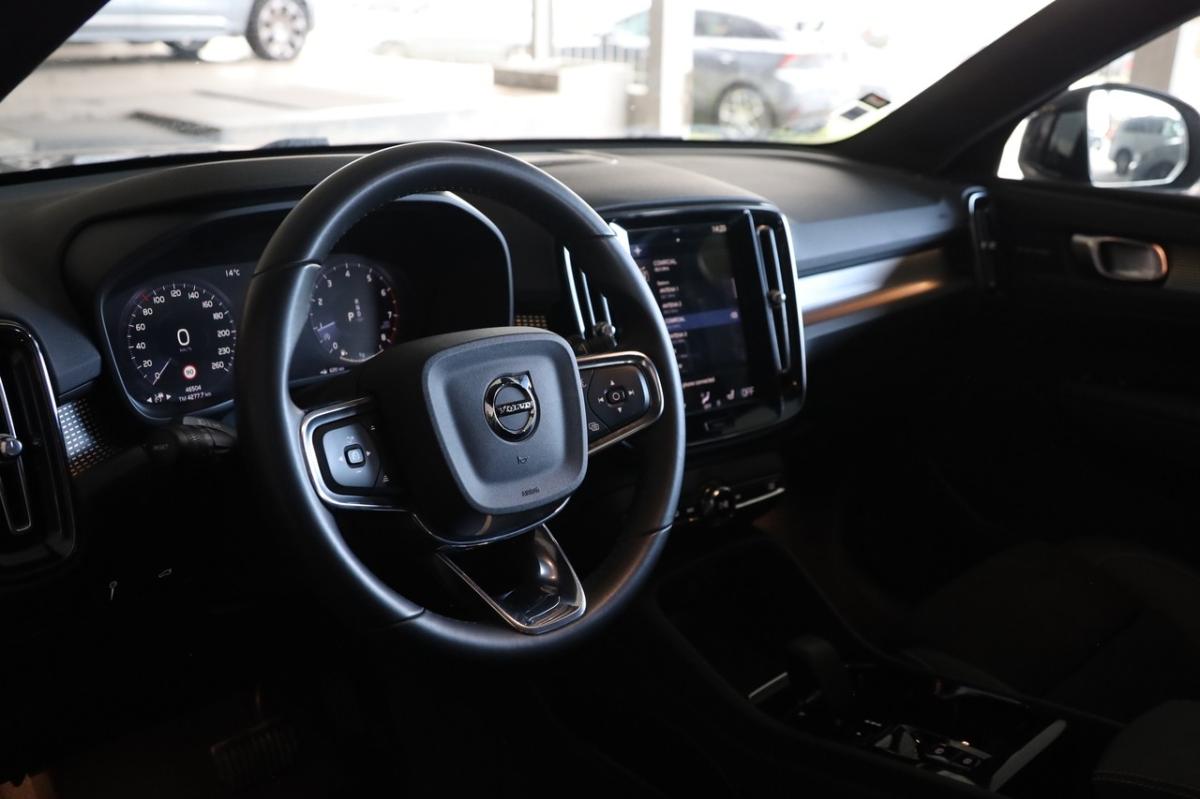 volvo-xc40-2024-gasolina-1477cc