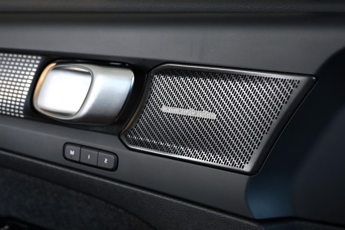 volvo-xc40-2024-gasolina-1477cc