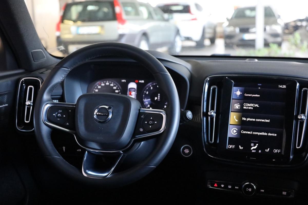 volvo-xc40-2024-gasolina-1477cc