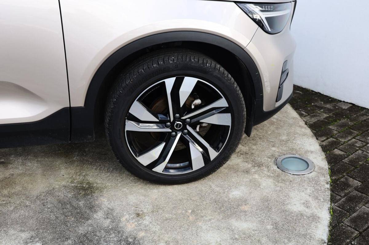 volvo-xc40-2024-gasolina-1477cc