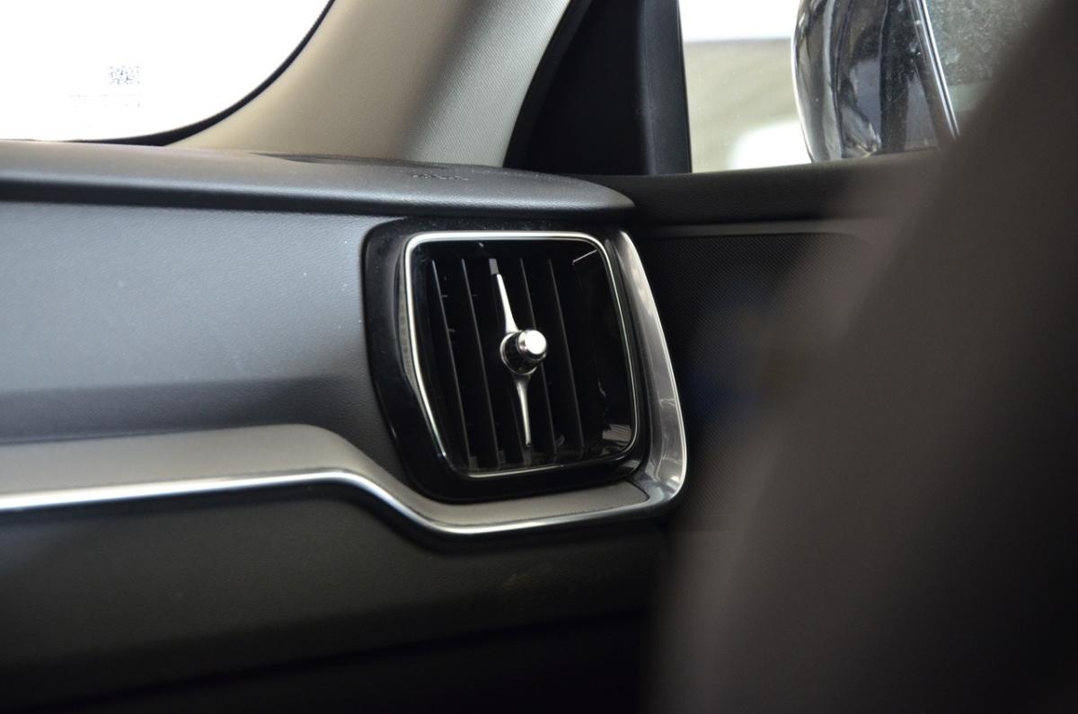 volvo-v60-2024-hibrido-a-gasolina-1969cc