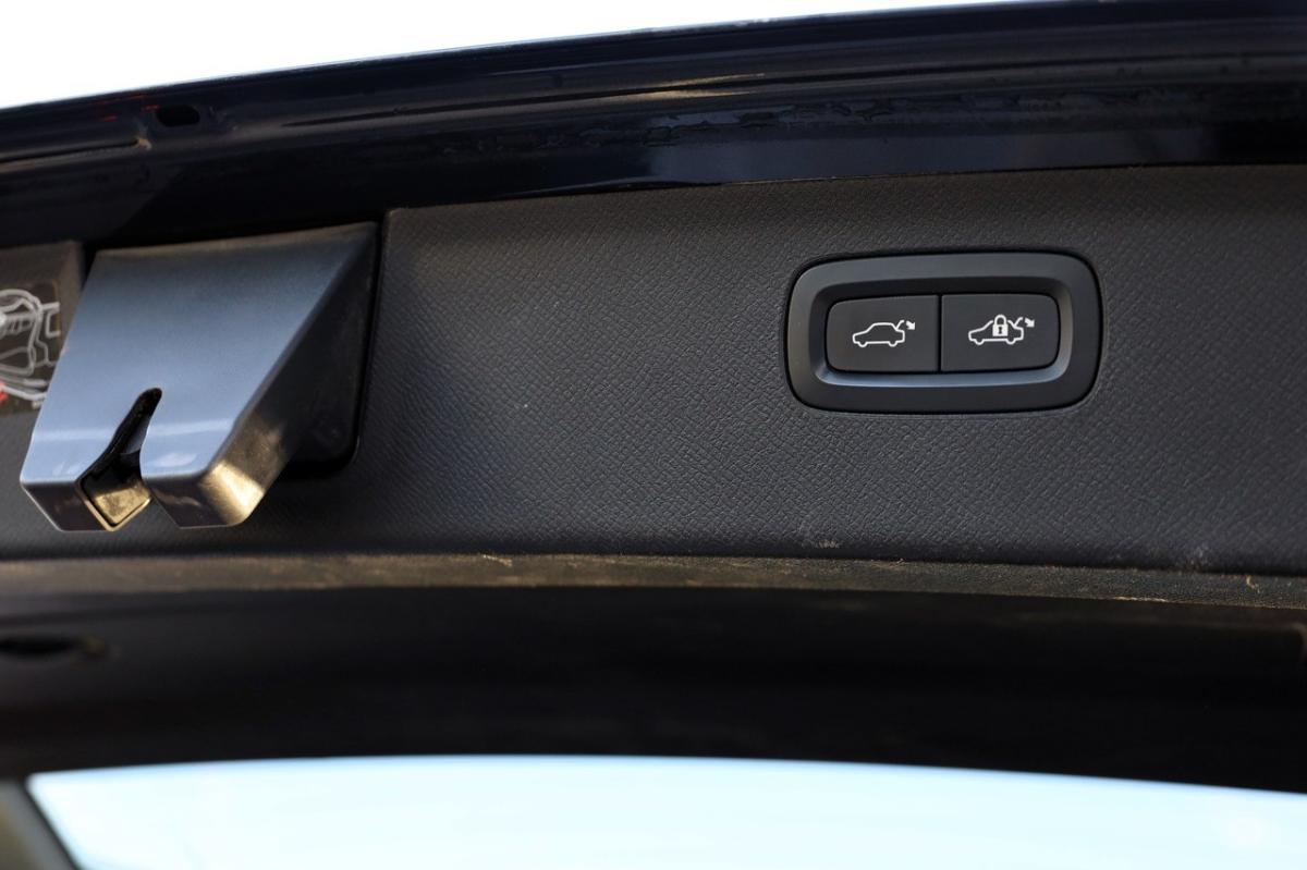 volvo-xc90-2020-hibrido-a-gasolina-1969cc