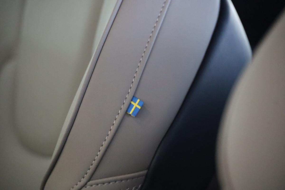 volvo-xc60-2025-hibrido-a-gasolina-1969cc