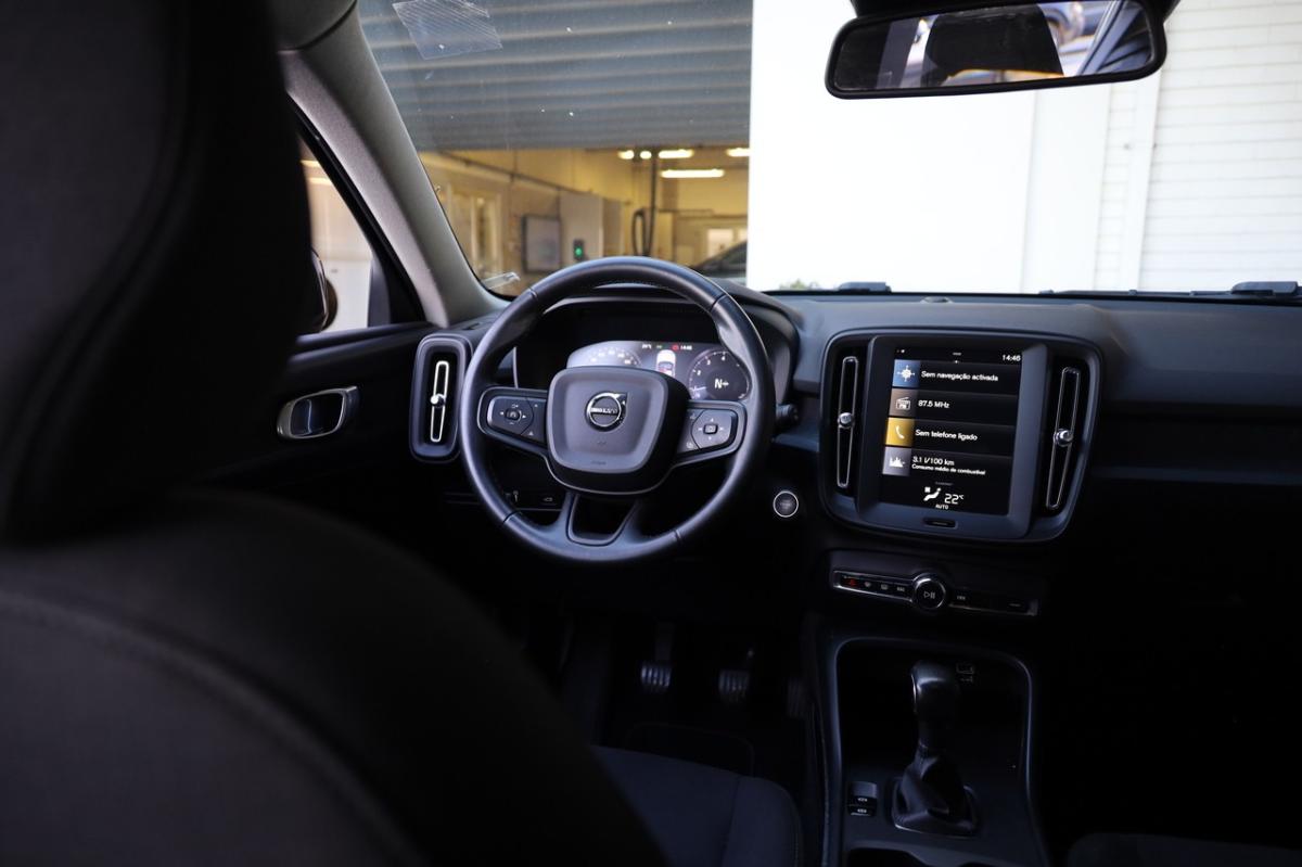 volvo-xc40-2022-gasolina-1477cc