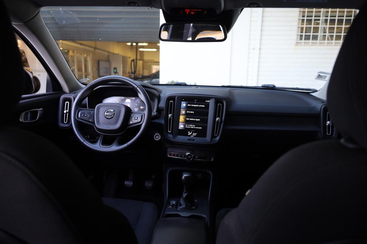 volvo-xc40-2022-gasolina-1477cc